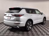 Thumbnail of 2025 White Diamond Mitsubishi Outlander