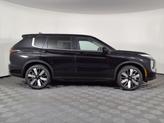Thumbnail of 2025 Labrador Black Pearl Mitsubishi Outlander