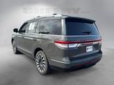 Thumbnail of 2022 Chroma Caviar Dark Gray Metallic Clearcoat Lincoln Navigator
