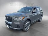 Thumbnail of 2022 Chroma Caviar Dark Gray Metallic Clearcoat Lincoln Navigator