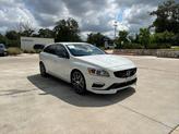 Thumbnail of 2018 Bright Silver Volvo V60