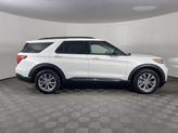 Thumbnail of 2022 Star White Metallic Tri-Coat Ford Explorer