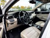 Thumbnail of 2017 Snow White Pearl Kia Sorento