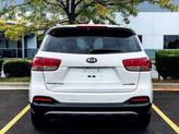 Thumbnail of 2017 Snow White Pearl Kia Sorento