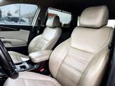 Thumbnail of 2017 Snow White Pearl Kia Sorento