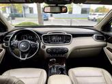 Thumbnail of 2017 Snow White Pearl Kia Sorento