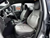 Thumbnail of 2015 Silver Ice Metallic Chevrolet Traverse