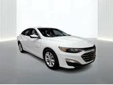 Thumbnail of 2022 Summit White Chevrolet Malibu