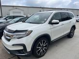 Thumbnail of 2019 Diamond White Pearl Honda Pilot