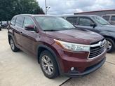 Photo of 2015 Ooh La La Rouge Mica Toyota Highlander