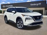 Photo of 2022 Pearl White Tricoat Nissan Rogue