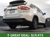 Thumbnail of 2019 Blizzard Pearl Toyota Highlander