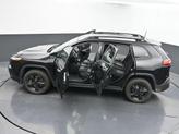 Thumbnail of 2017 Diamond Black Jeep Cherokee