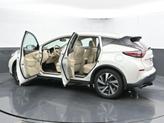 Thumbnail of 2017 White Nissan Murano