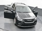 Thumbnail of 2022 Brilliant Black Crystal Pearlcoat Chrysler Pacifica