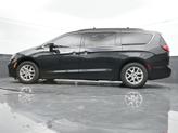 Thumbnail of 2022 Brilliant Black Crystal Pearlcoat Chrysler Pacifica