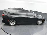 Thumbnail of 2022 Brilliant Black Crystal Pearlcoat Chrysler Pacifica