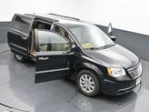 Thumbnail of 2016 Brilliant Black Crystal Pearlcoat Chrysler Town & Country