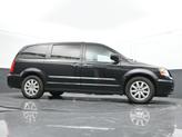 Thumbnail of 2016 Brilliant Black Crystal Pearlcoat Chrysler Town & Country