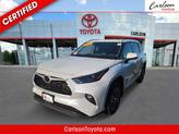 Photo of 2022 White Toyota Highlander