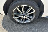 Thumbnail of 2019 White Platinum Metallic Tri-Coat Ford Edge