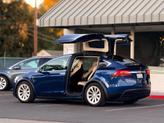 Thumbnail of 2016 Deep Blue Metallic Tesla Model X