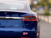Thumbnail of 2018 Deep Blue Metallic Tesla Model S