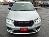 Thumbnail of 2026 Silver Mist Clearcoat Chrysler Pacifica