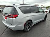Thumbnail of 2026 Silver Mist Clearcoat Chrysler Pacifica
