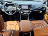 Thumbnail of 2025 Diamond Black Crystal Pearlcoat Chrysler Pacifica