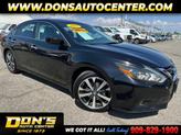 Photo of 2017 Super Black Nissan Altima