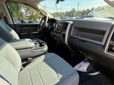Thumbnail of 2016 Brilliant Black Crystal Pearlcoat RAM 1500