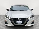 Thumbnail of 2020 White Nissan Altima