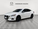 Photo of 2020 White Nissan Altima