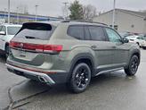 Thumbnail of 2025 Avocado Green Pearl Volkswagen Atlas
