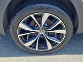 Thumbnail of 2024 Platinum Gray Metallic Volkswagen Atlas