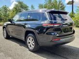 Thumbnail of 2022 Diamond Black Crystal Pearlcoat Jeep Grand Cherokee L