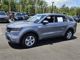 Thumbnail of 2023 Everlasting Silver Kia Sorento