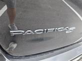 Thumbnail of 2018 Brilliant Black Crystal Pearlcoat Chrysler Pacifica