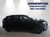 Photo of 2022 Agate Black Metallic Ford Edge