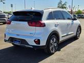 Thumbnail of 2022 Snow White Pearl Kia Niro