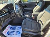 Thumbnail of 2022 Snow White Pearl Kia Niro