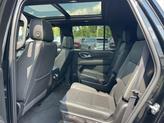Thumbnail of 2023 Onyx Black GMC Yukon