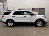 Thumbnail of 2015 Oxford White Ford Explorer