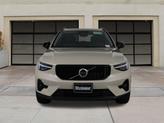 Thumbnail of 2026 Sand Dune Metallic Volvo XC40