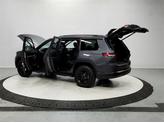 Thumbnail of 2024 Metallic Jeep Grand Cherokee L