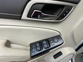 Thumbnail of 2019 White Frost Tricoat GMC Yukon