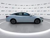 Thumbnail of 2023 Pearl White Tricoat Nissan Altima