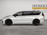 Thumbnail of 2026 Bright White Clearcoat Chrysler Pacifica