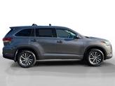 Thumbnail of 2017 Predawn Gray Mica Toyota Highlander Hybrid